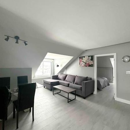 Unique Modern Luxury 2 Bedroom Apartment Rental Chapleau Екстер'єр фото