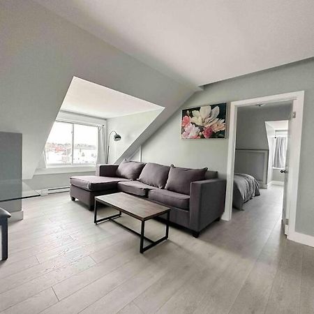 Unique Modern Luxury 2 Bedroom Apartment Rental Chapleau Екстер'єр фото